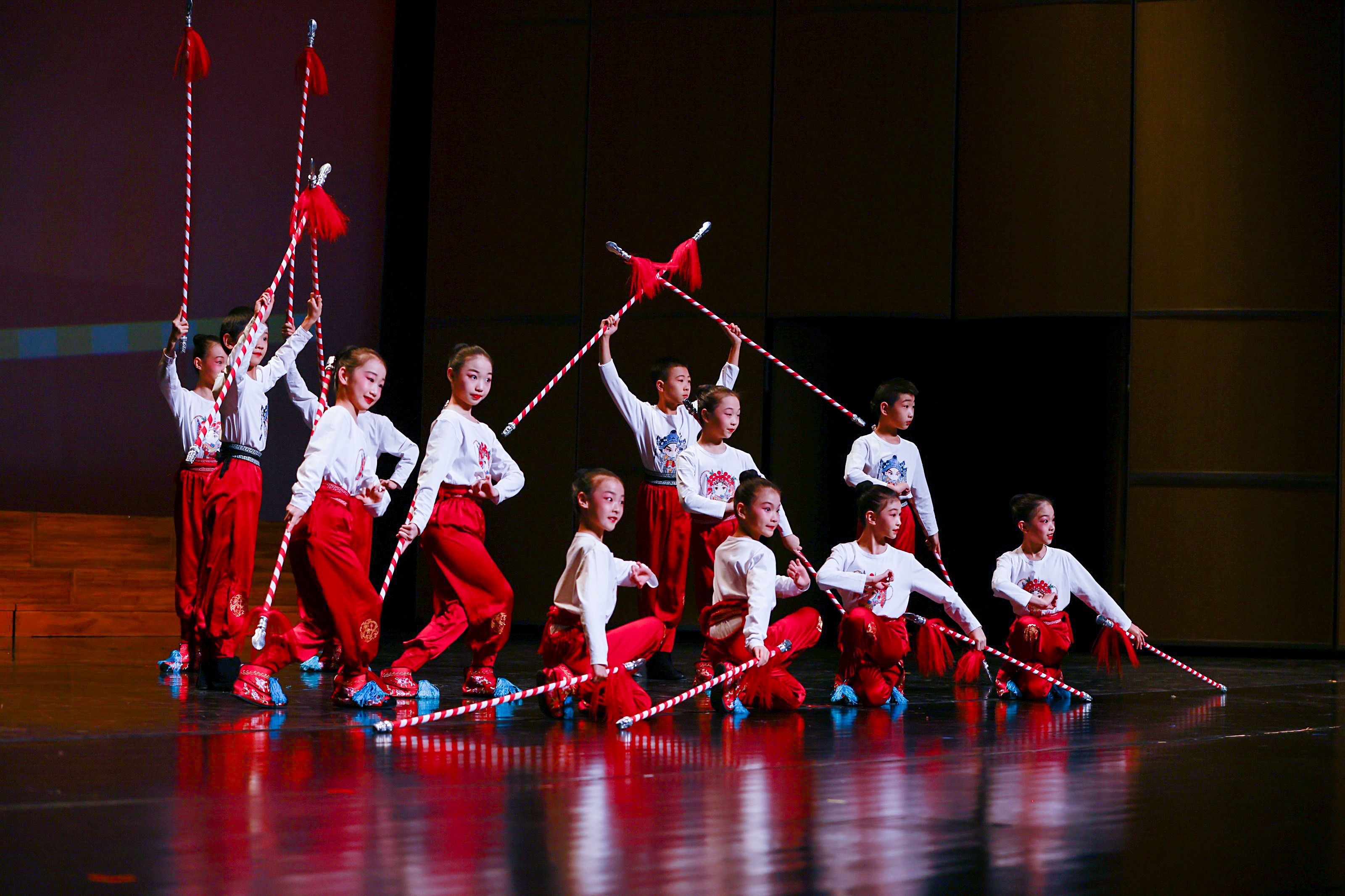 “美育芳草”青少年艺术节在国家大剧院台湖舞美艺术中心圆满落幕。