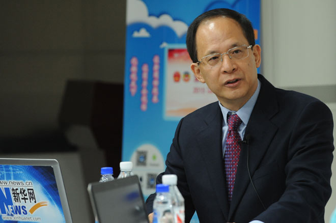 李潮东解答主持人问题