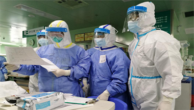 童朝晖的家国情怀:"见了病人就要救"