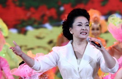 彭丽媛为何独爱这两首歌