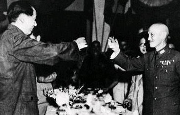 毛泽东如此悼念蒋介石