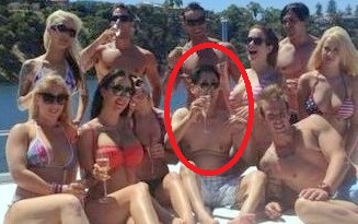 周滨现身将揭开何谜底