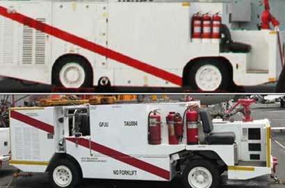 辽宁舰甲板消防车与美军神相似