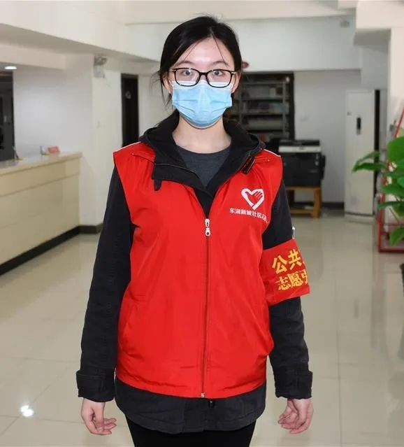 谢小玉:奔跑在抗疫前线 青春向上向善-新华网